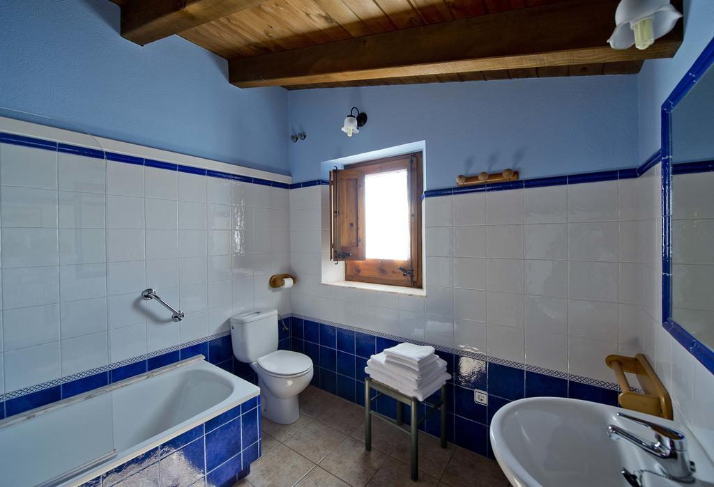 Mas El Ferres Guest House Joanetes Bagian luar foto